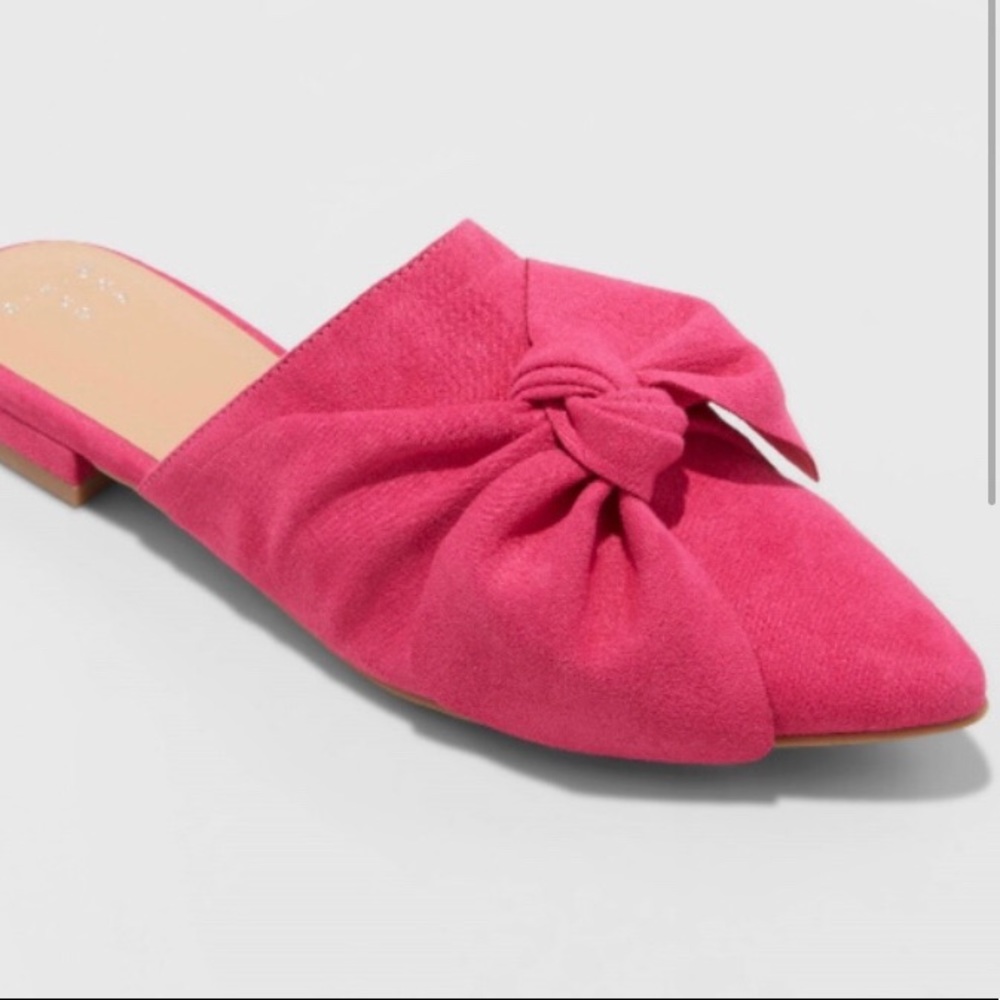 🎀Pink Bow A New Day Rhea Mules! 🎀